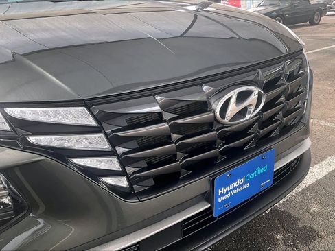 Used 2023 Hyundai Tucson SE image 30