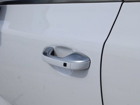 Used 2025 Kia Telluride S FWD image 20