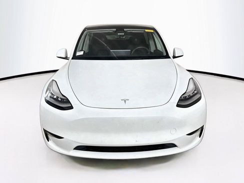 Used 2023 Tesla Model Y Long Range AWD/4WD image 8