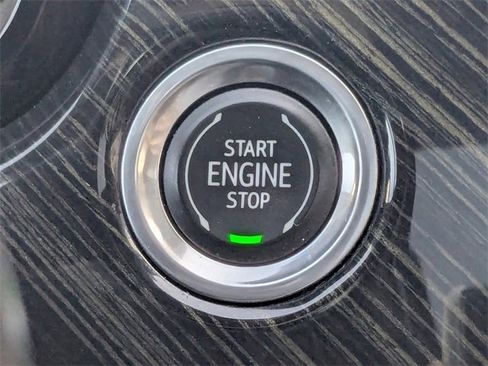 Used 2022 Cadillac XT6 Premium Luxury w/ Technology Package image 34