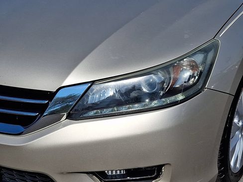 Used 2015 Honda Accord EX-L image 9