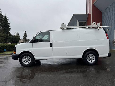 Used 2014 Chevrolet Express 1500 image 5