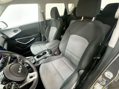 Certified 2024 Kia Soul S FWD image 15