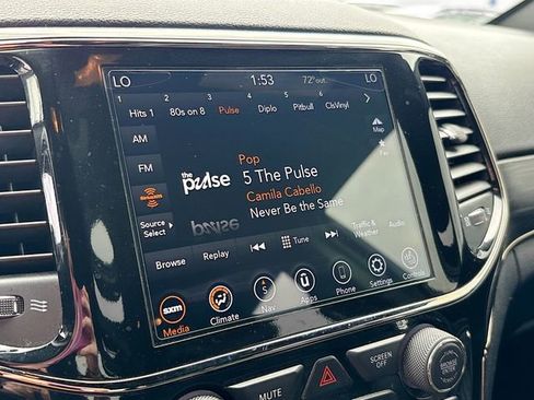 Used 2020 Jeep Grand Cherokee Limited X image 17