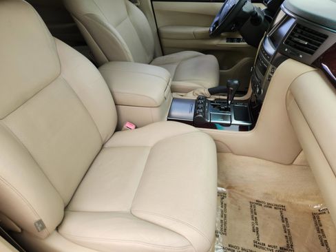 Used 2009 Lexus LX 570 4WD image 16