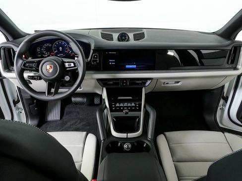 New 2026 Porsche Cayenne AWD/4WD image 20