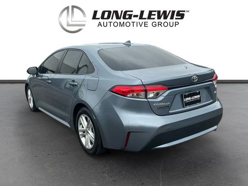 Used 2022 Toyota Corolla LE FWD image 4