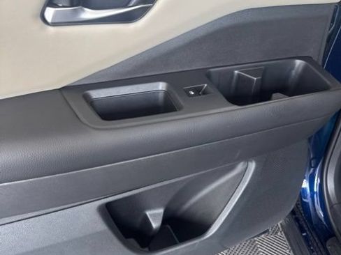 Certified 2024 Nissan Pathfinder SL w/ SL Premium Package FWD image 26