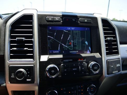 Used 2020 Ford F250 Lariat w/ Lariat Ultimate Package AWD/4WD image 20
