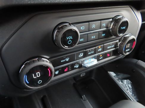 New 2026 Ford Bronco Raptor AWD/4WD image 18
