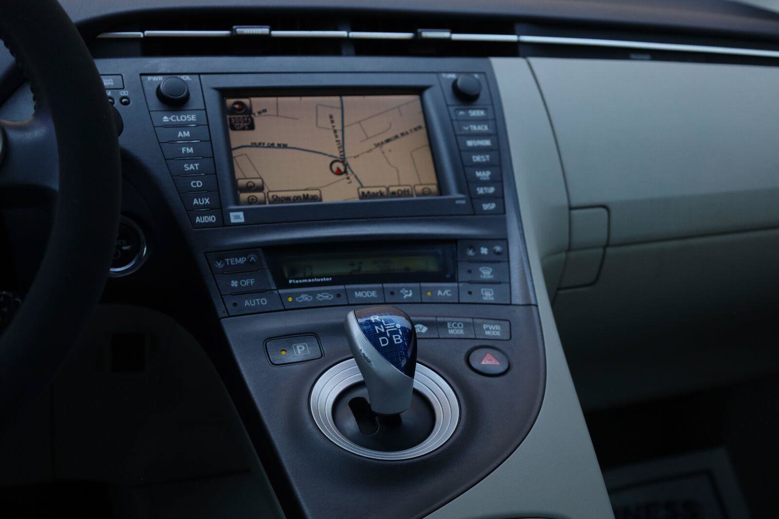 Used 2010 Toyota Prius Four w/ Solar Roof Pkg FWD image 33