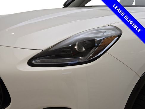 Used 2025 Maserati Grecale Modena image 5
