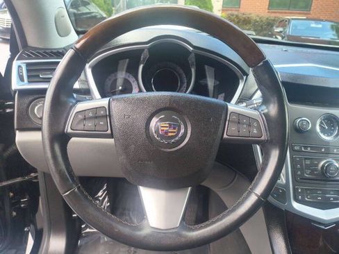 Used 2011 Cadillac SRX Luxury image 16
