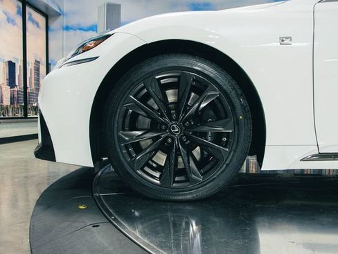Used 2019 Lexus LS 500 F Sport w/ Accessory Package (Z2) AWD/4WD image 7