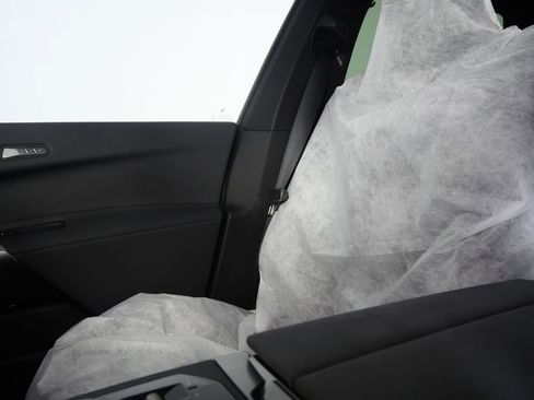 Used 2026 BMW iX xDrive45 w/ M Sport Package image 24