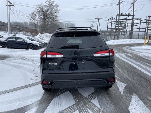 Used 2023 Toyota Corolla Cross SE w/ Moonroof Package image 4