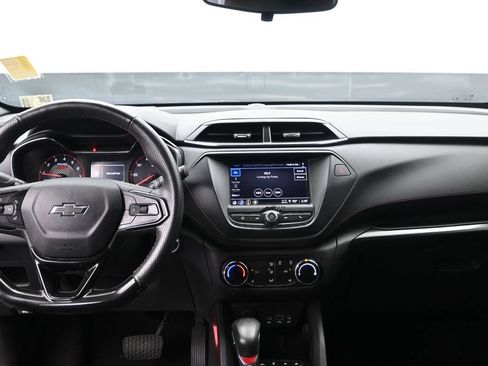 Used 2023 Chevrolet TrailBlazer RS FWD image 13