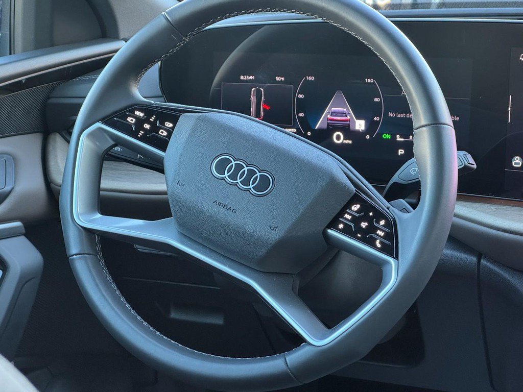 Used 2025 Audi Q5 Premium Plus AWD/4WD image 13