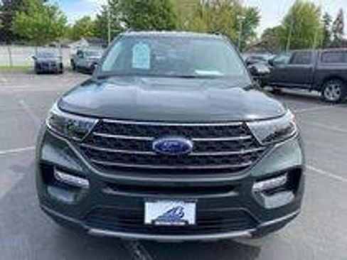 Certified 2023 Ford Explorer XLT w/ Equipment Group 202A AWD/4WD image 12