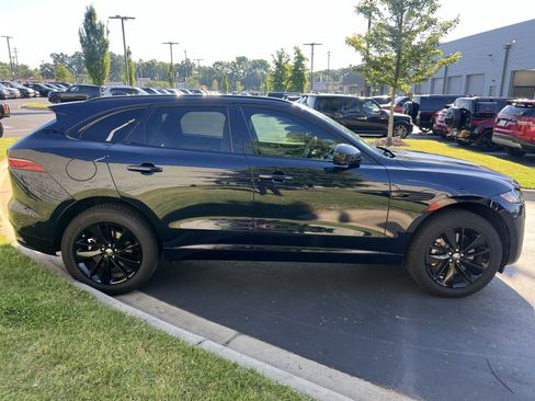 Used 2026 Jaguar F-PACE R-Dynamic S AWD/4WD image 7