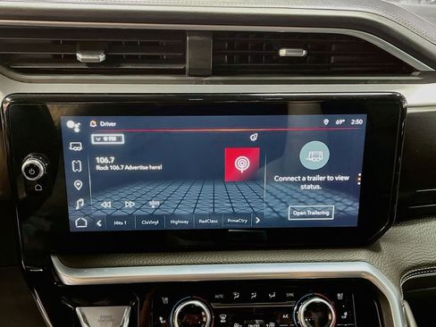 Used 2022 GMC Sierra 1500 Denali AWD/4WD image 11