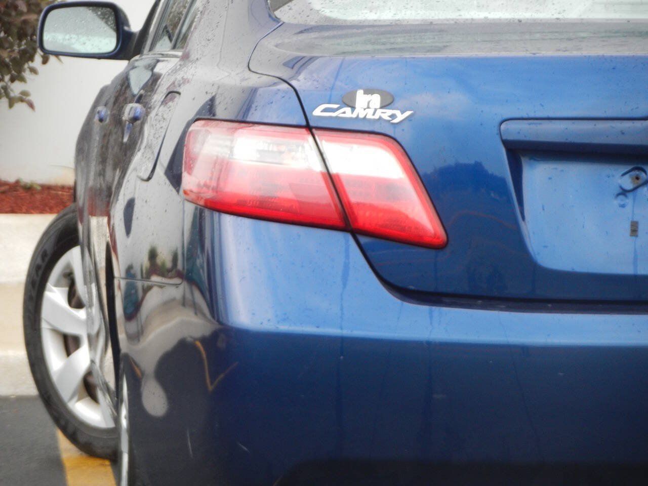 Used 2007 Toyota Camry CE FWD image 1