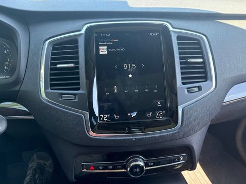 Used 2019 Volvo XC90 T5 Momentum w/ Multimedia Package AWD/4WD image 13