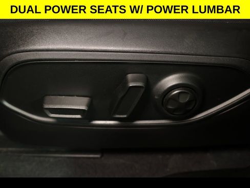 Used 2022 Jeep Grand Cherokee L Limited w/ Black Appearance Package image 8