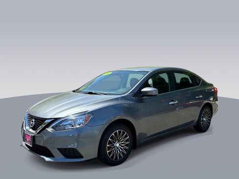 Used 2017 Nissan Sentra S FWD image 2