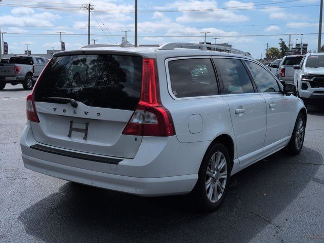 Used 2010 Volvo V70 R-Design FWD image 6