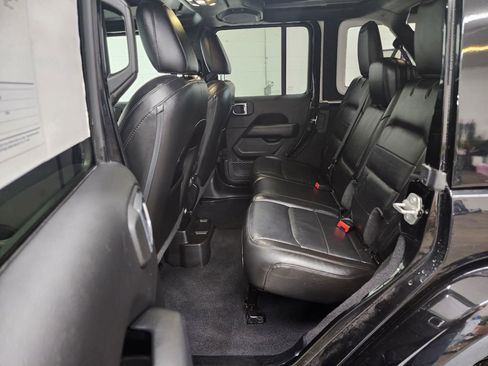 Used 2021 Jeep Wrangler Unlimited Sahara AWD/4WD image 23