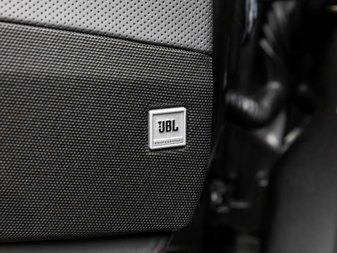 Certified 2019 Ferrari 812 Superfast image 15