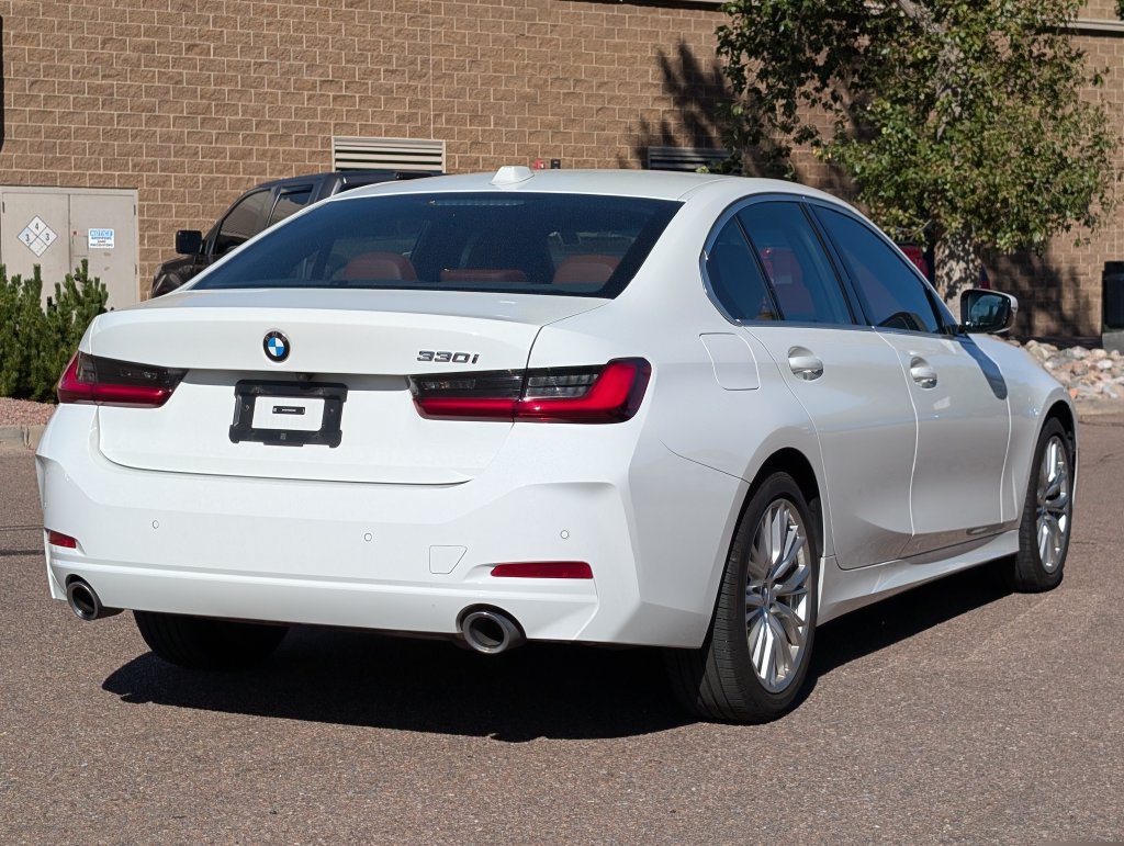 Used 2024 BMW 330i Sedan RWD image 7