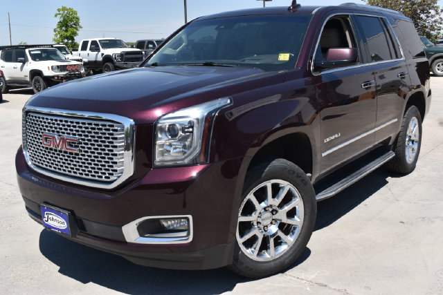Used 2017 GMC Yukon Denali w/ Open Road Package AWD/4WD image 4
