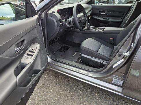 New 2026 Nissan Sentra SV w/ Floor Mat Package FWD image 19