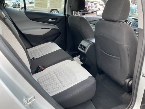 Used 2022 Chevrolet Equinox LS FWD image 17