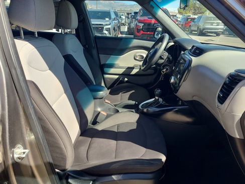 Used 2018 Kia Soul w/ Convenience Package image 29