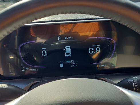 Used 2025 Kia Telluride S image 37