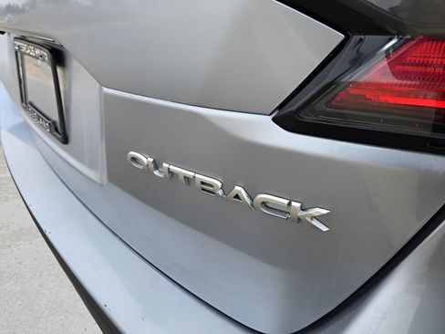 Used 2024 Subaru Outback image 11
