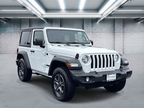 Used 2023 Jeep Wrangler Sport image 3