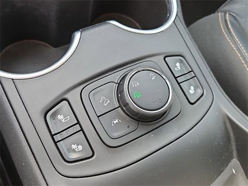 Used 2020 GMC Terrain SLT w/ Preferred Package image 26