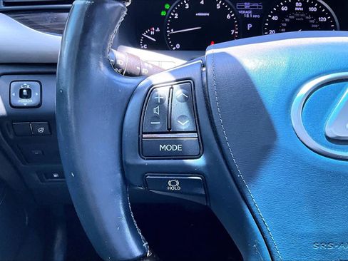 Used 2015 Lexus LS 460 L RWD image 22