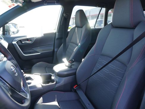 Used 2025 Toyota RAV4 SE image 23