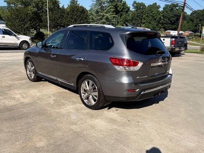 Used 2015 Nissan Pathfinder Platinum w/ Family Entertainment Package