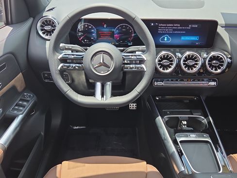 New 2026 Mercedes-Benz GLA 250 image 12