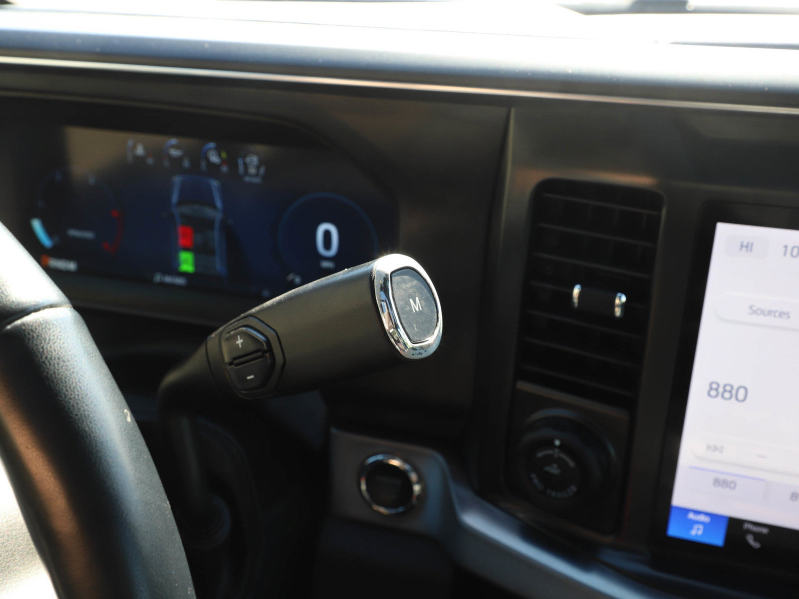 Used 2025 Ford F350 Platinum AWD/4WD image 22