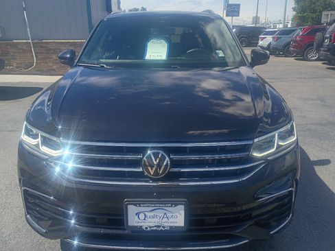 Used 2024 Volkswagen Tiguan SEL R-Line AWD/4WD image 3