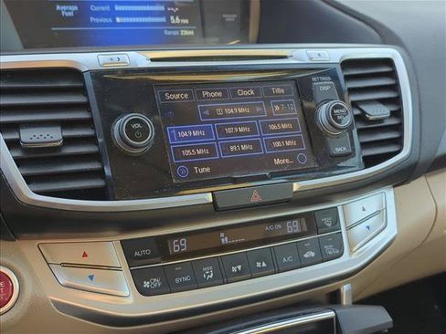 Used 2015 Honda Accord EX-L image 19