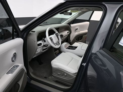 Certified 2026 Hyundai Palisade SEL image 12