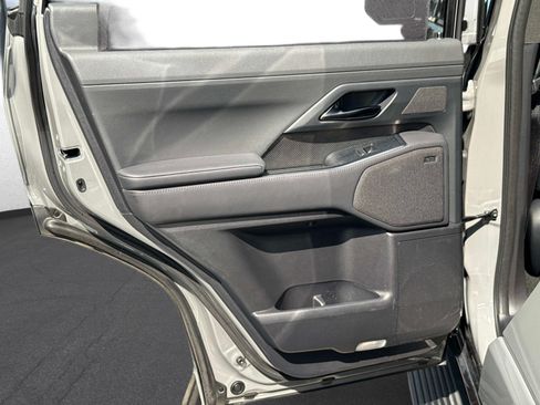 Certified 2025 Lexus GX 550 w/ Accessory Package (Z1) AWD/4WD image 13